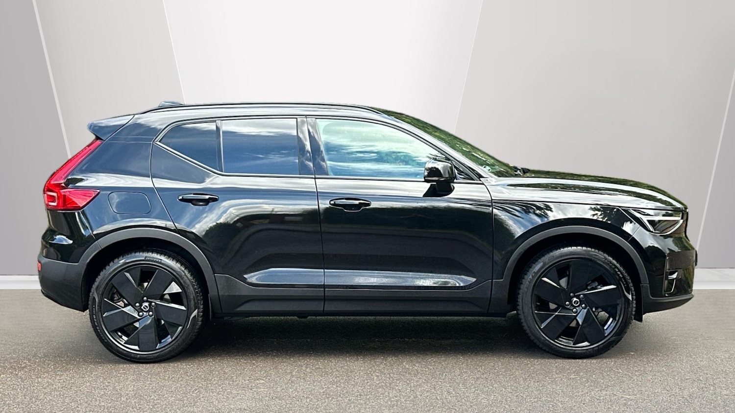 Used Volvo XC40 2025 for sale - 77040849: Photo 8