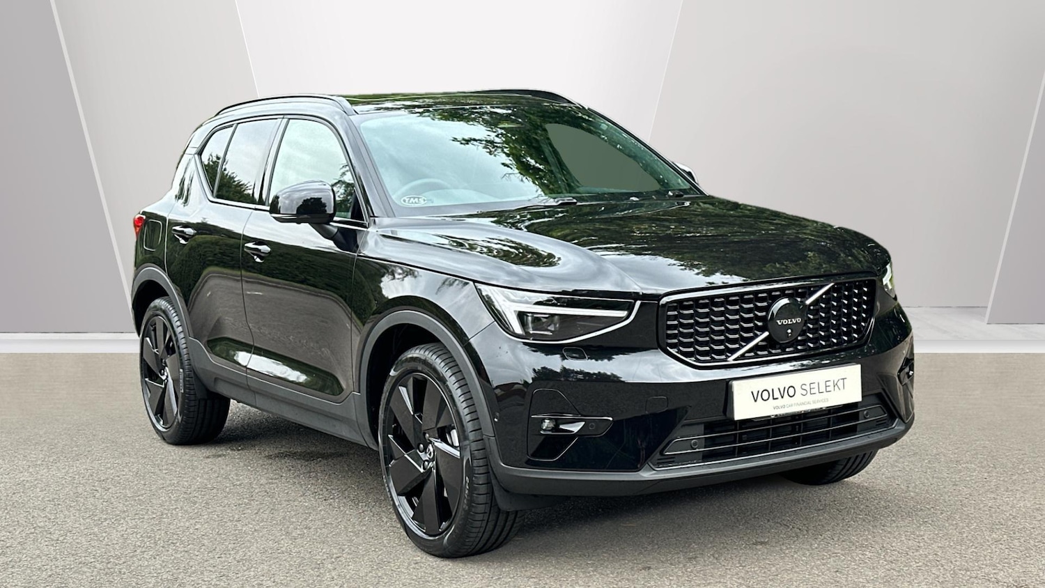 Used Volvo XC40 2025 for sale - 76336950: Photo 1