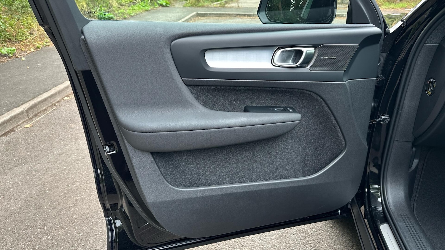 Used Volvo XC40 2025 for sale - 76336950: Photo 29