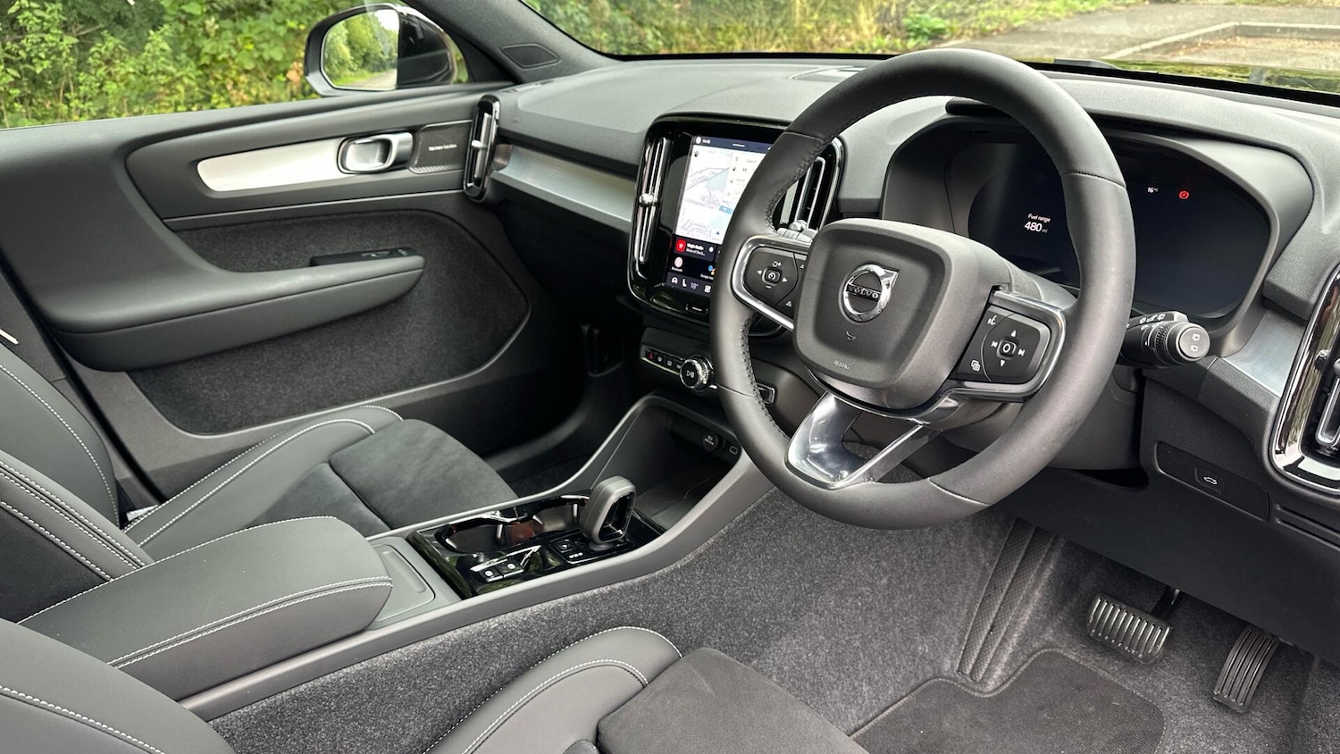 Used Volvo XC40 2025 for sale - 76336950: Photo 39