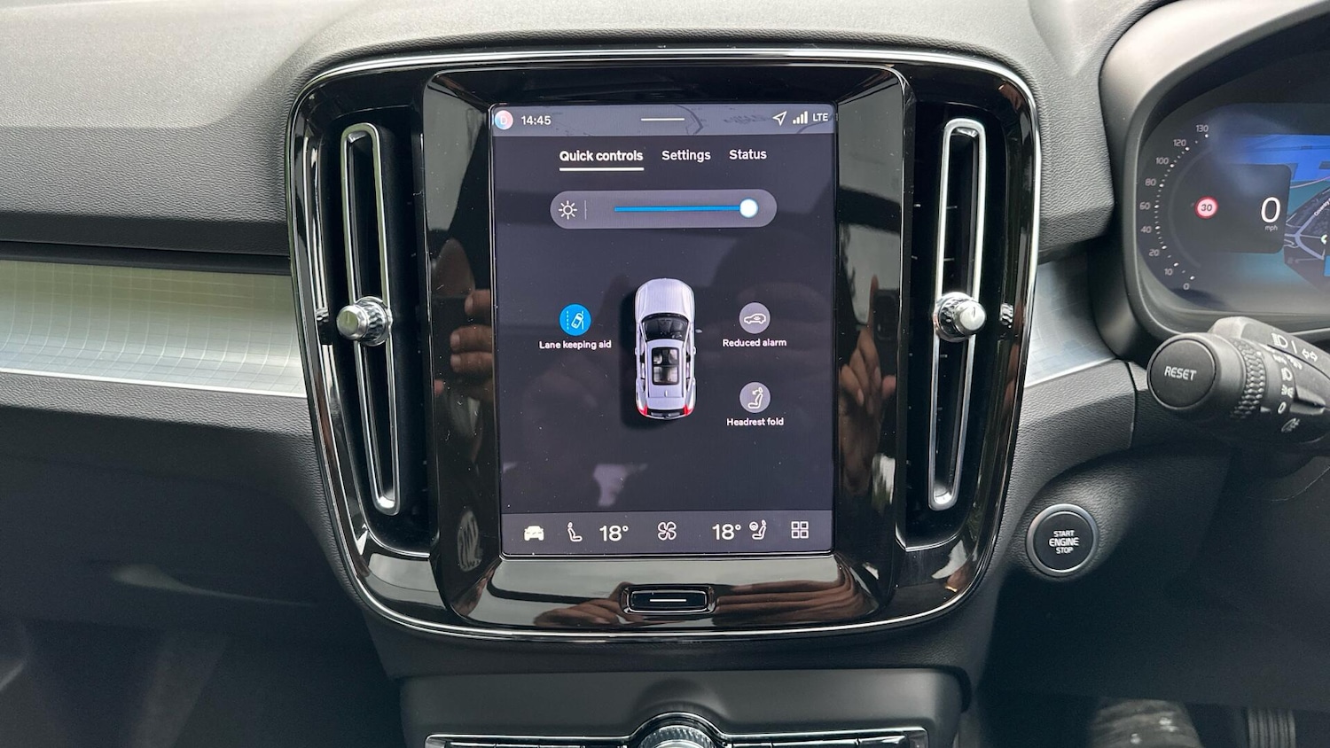 Used Volvo XC40 2025 for sale - 76336950: Photo 45