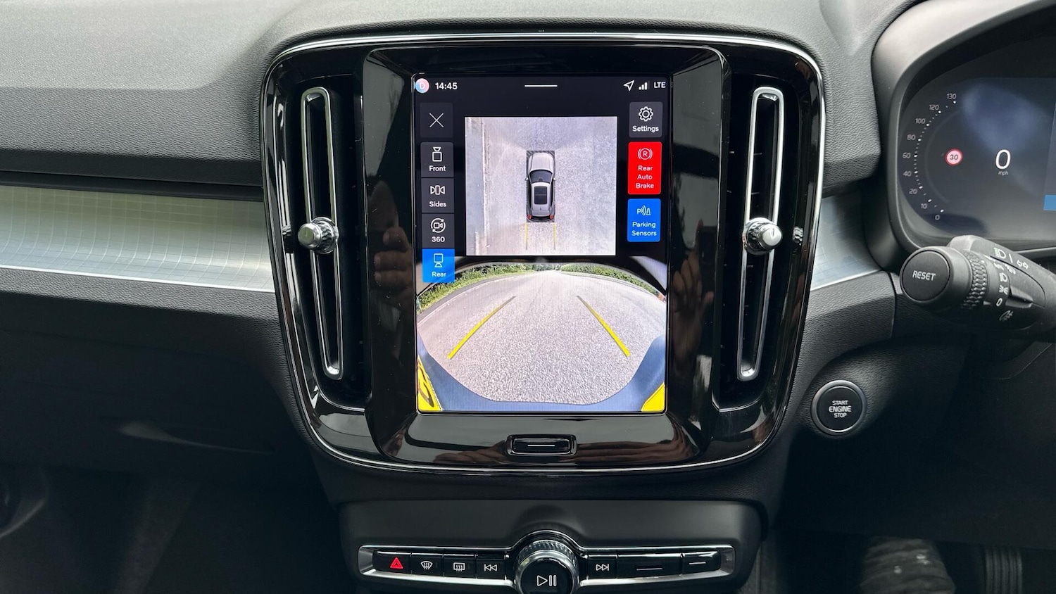 Used Volvo XC40 2025 for sale - 76336950: Photo 47