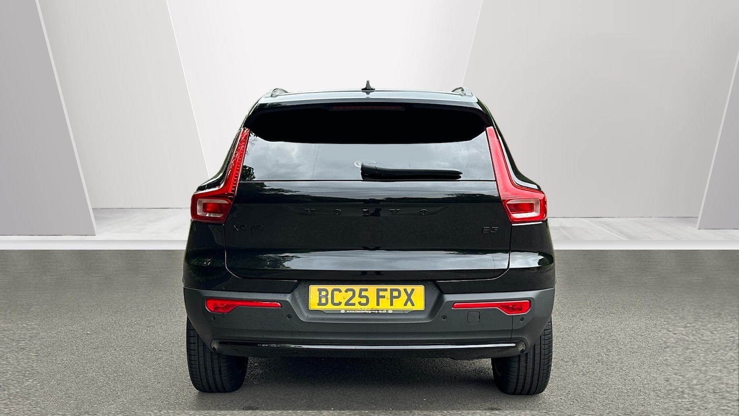 Used Volvo XC40 2025 for sale - 76336950: Photo 7