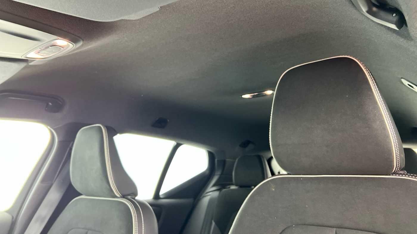 Used Volvo XC40 2021 for sale - 77082066: Photo 11