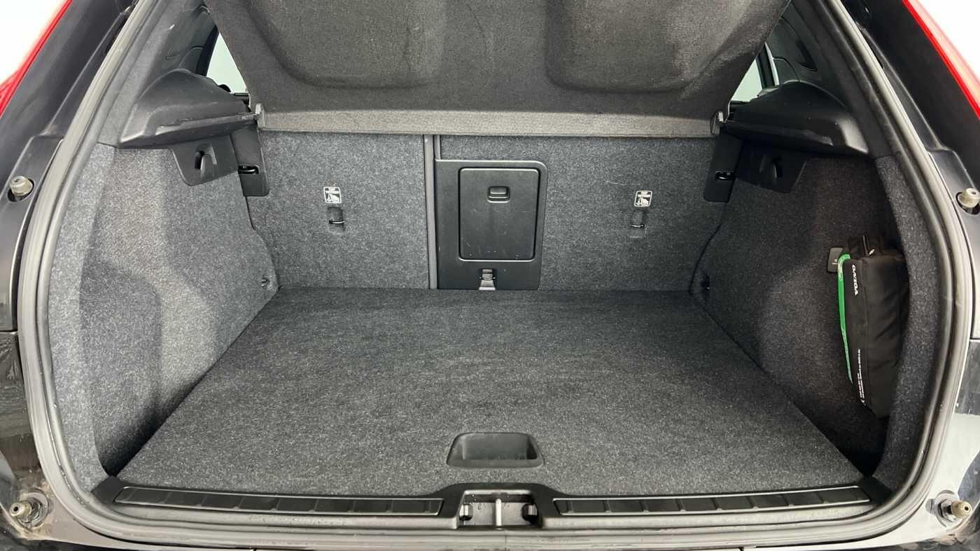 Used Volvo XC40 2021 for sale - 77082066: Photo 5