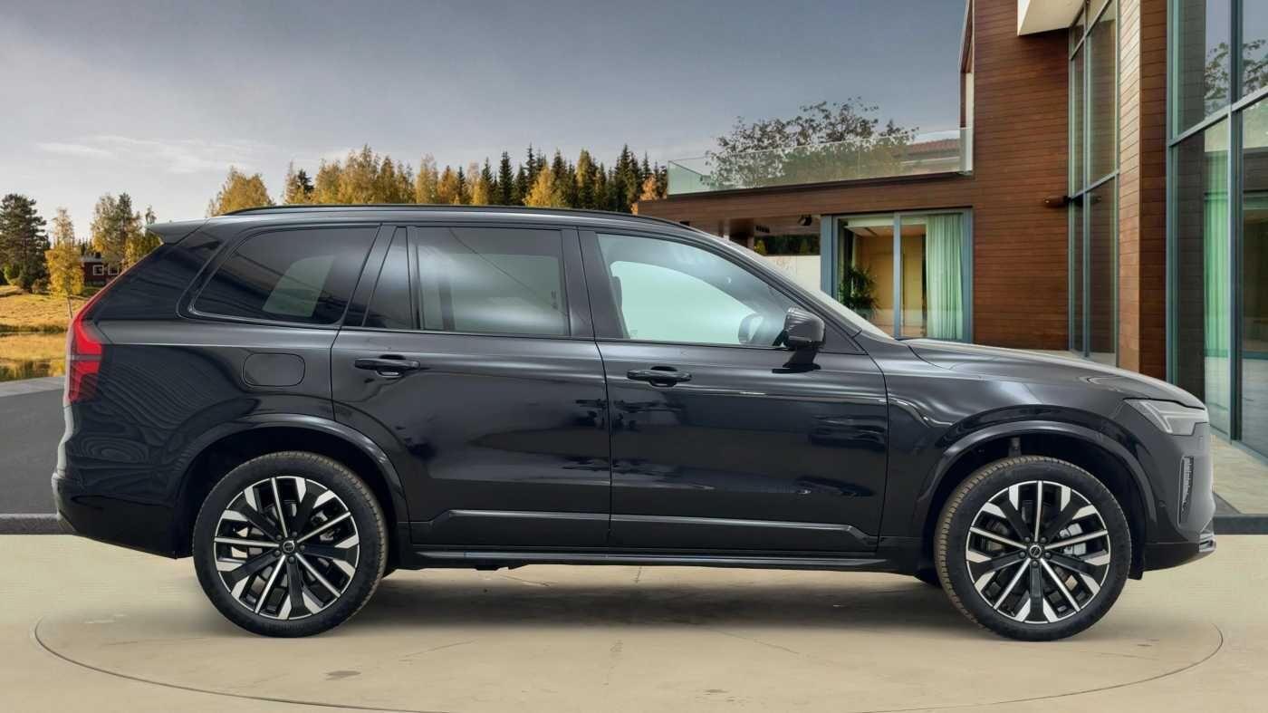 Used Volvo XC90 2025 for sale - 76765837: Photo 2