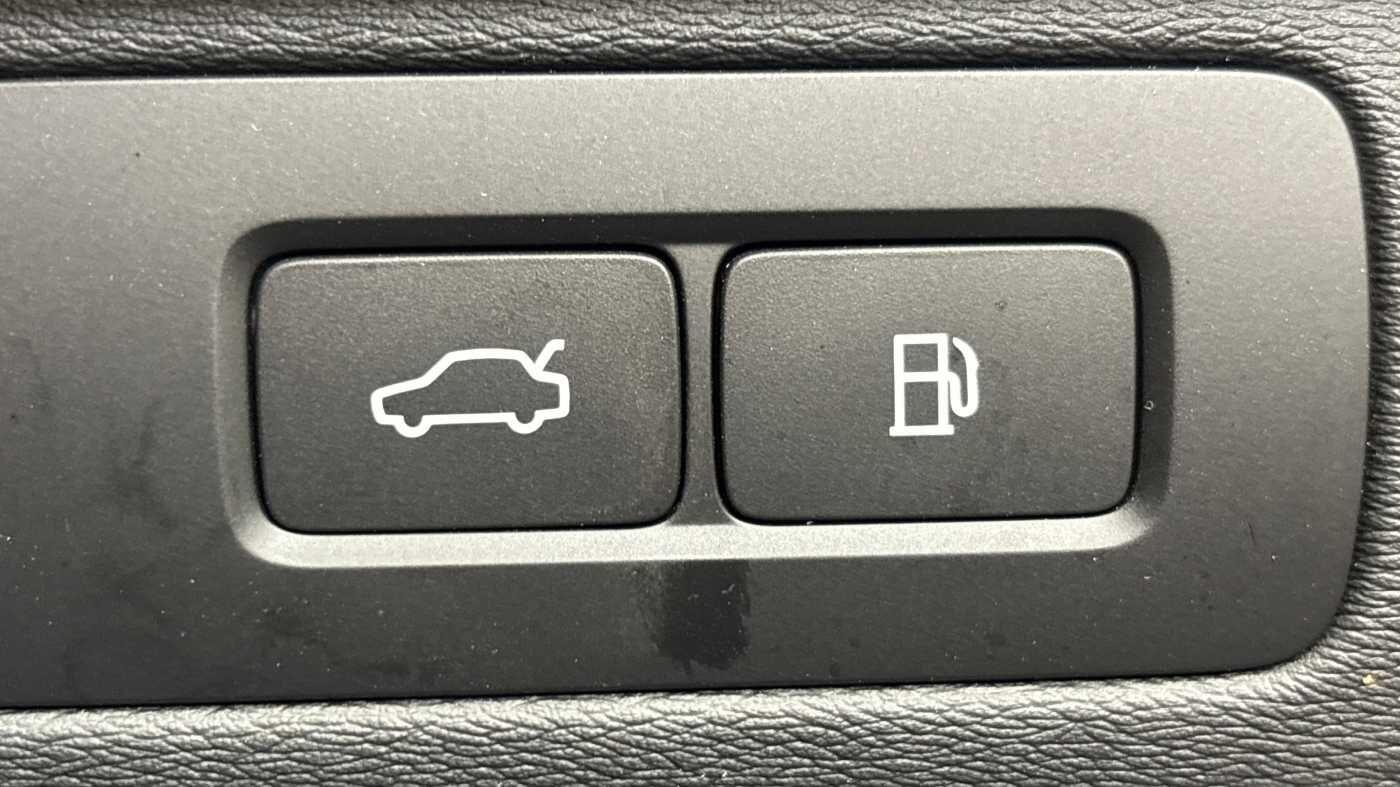 Used Volvo XC90 2025 for sale - 76765837: Photo 30