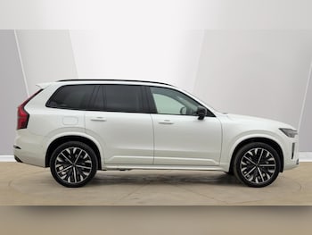 Used Volvo XC90 2025 for sale - 78759165: Photo