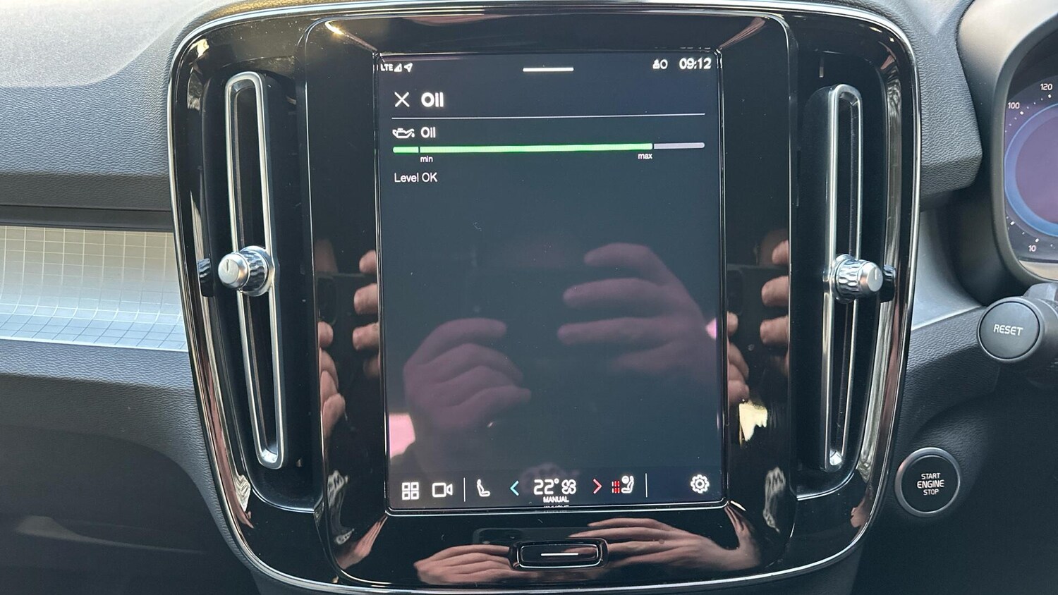 Used Volvo XC40 2022 for sale - 76432382: Photo 15