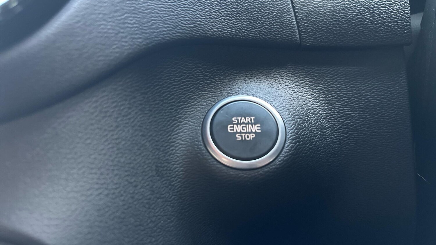 Used Volvo XC40 2022 for sale - 76432382: Photo 26