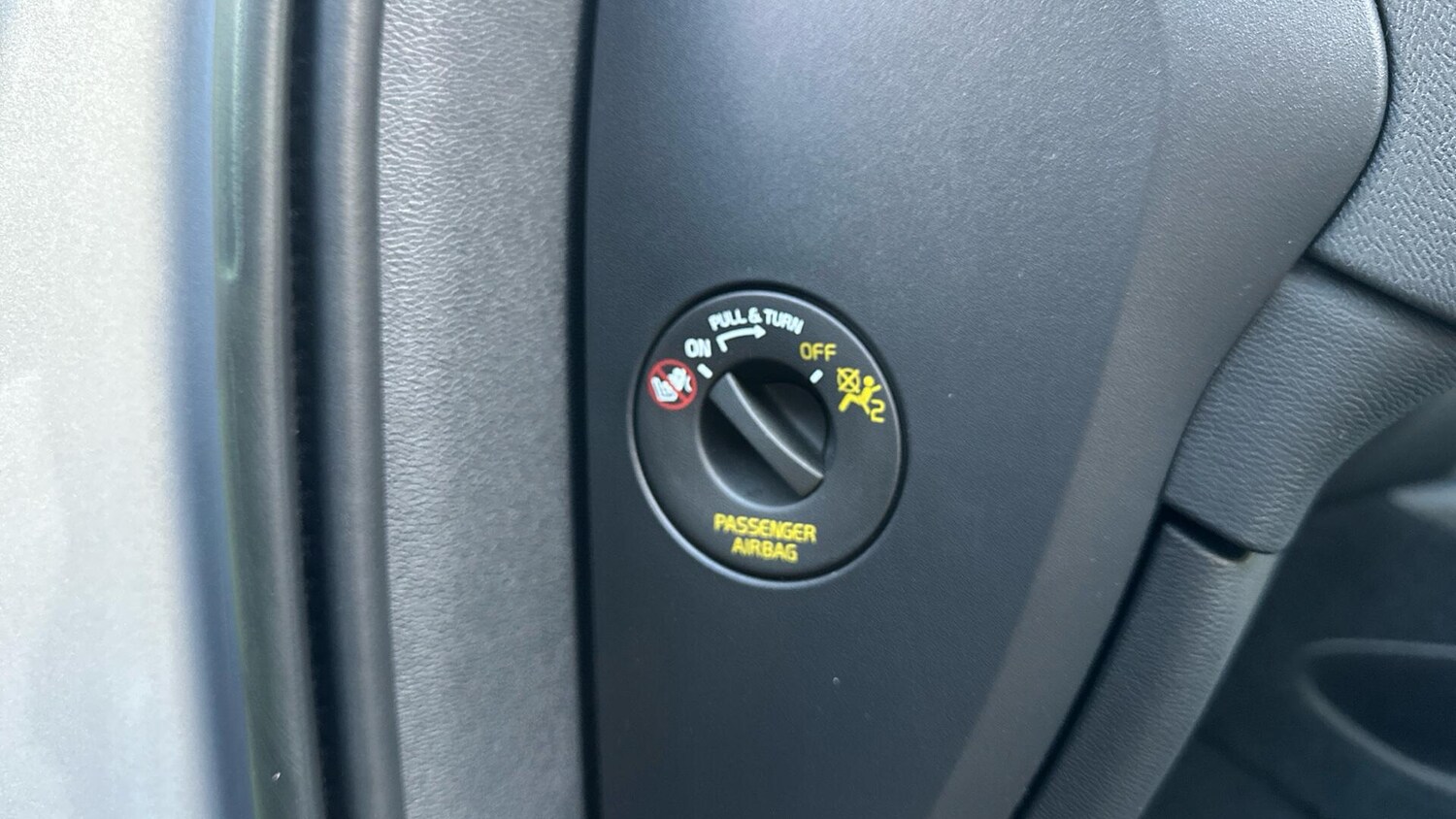 Used Volvo XC40 2022 for sale - 76432382: Photo 39