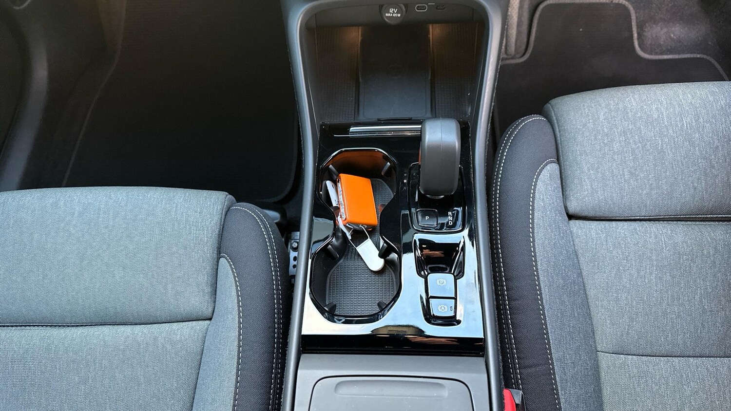 Used Volvo XC40 2022 for sale - 76432382: Photo 42