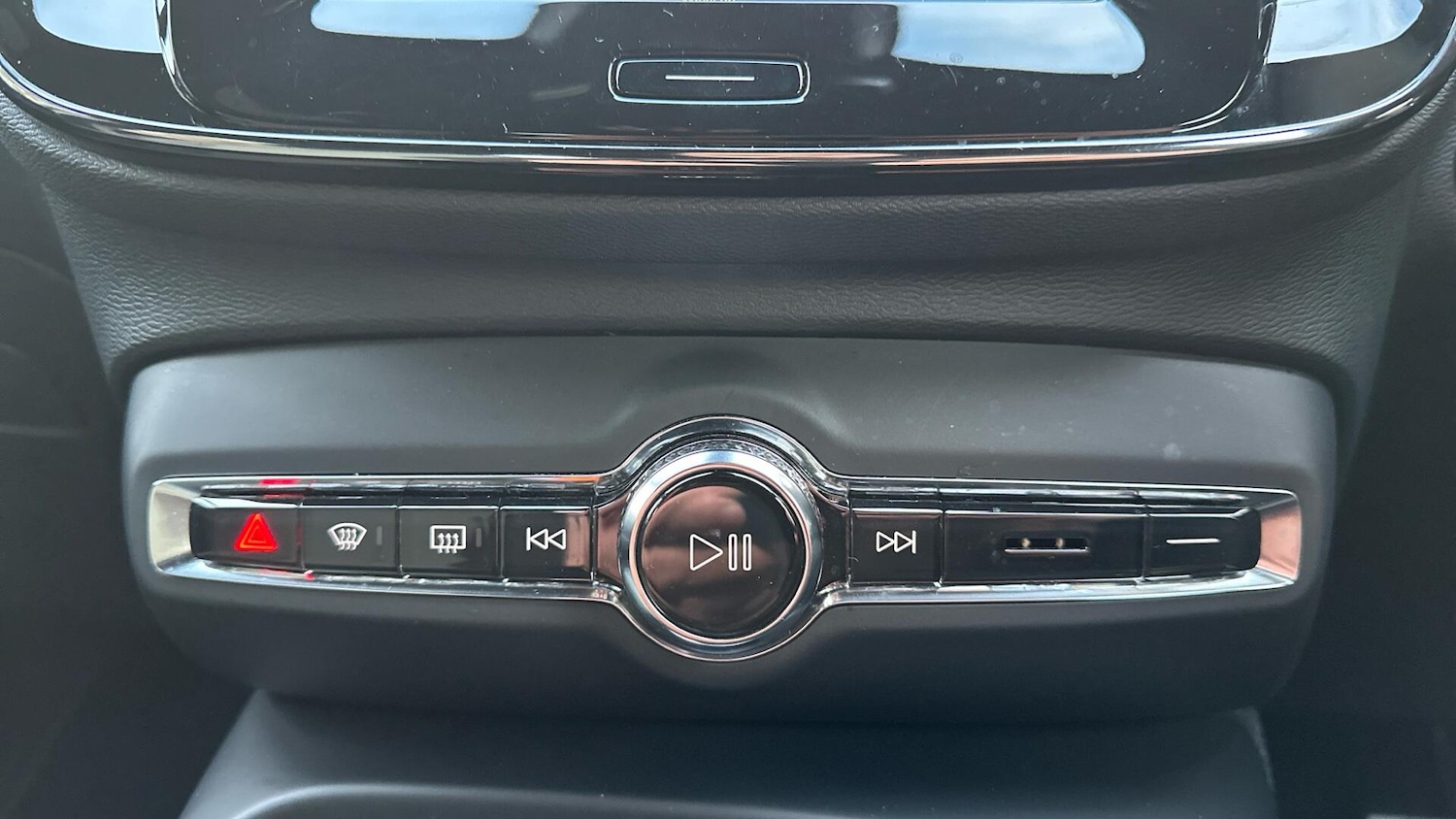 Used Volvo XC40 2022 for sale - 76432382: Photo 47