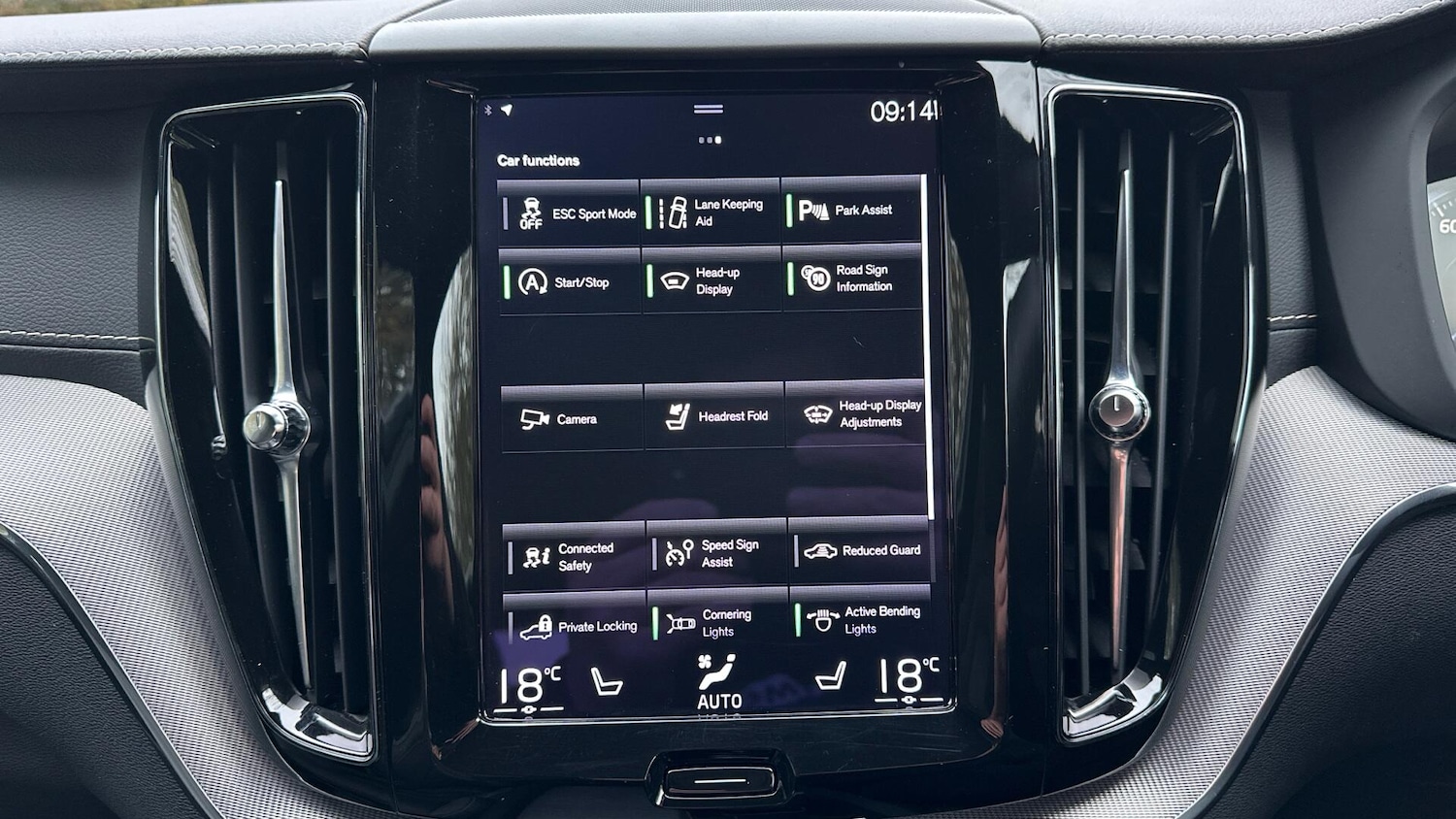 Used Volvo XC60 2021 for sale - 76585345: Photo 12