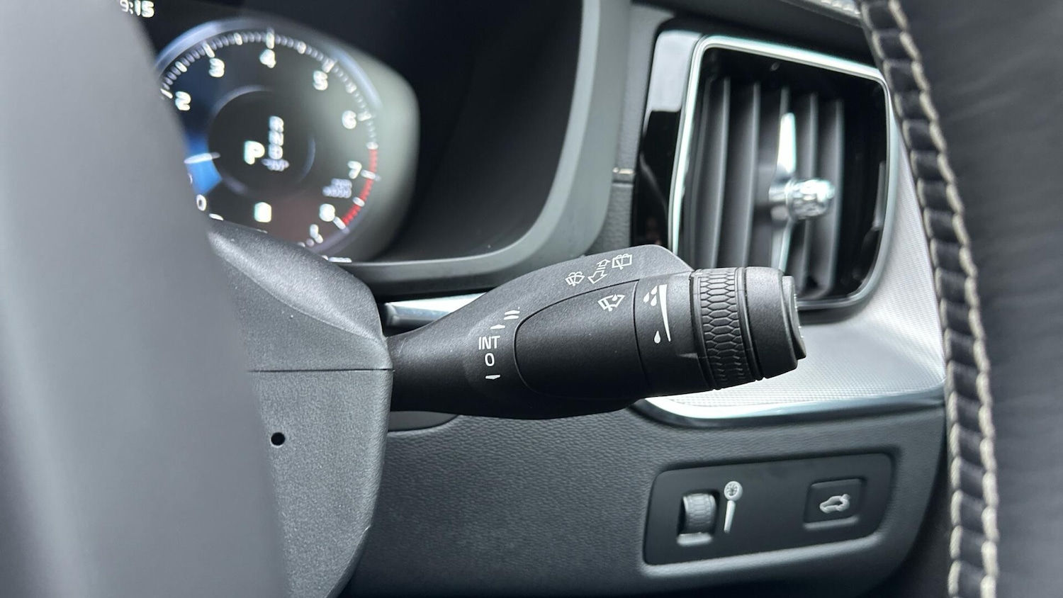 Used Volvo XC60 2021 for sale - 76585345: Photo 23