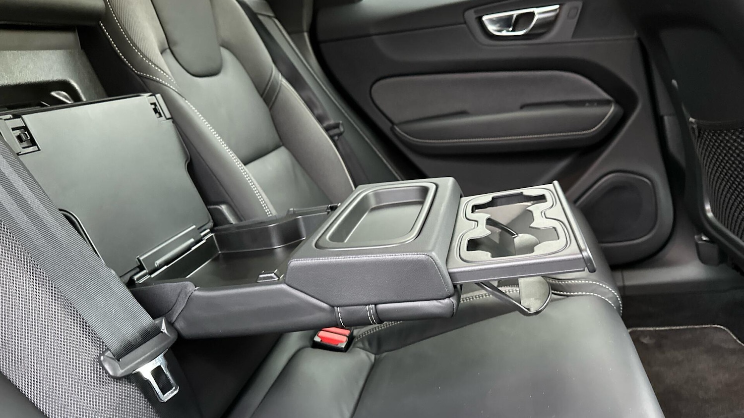 Used Volvo XC60 2021 for sale - 76585345: Photo 33