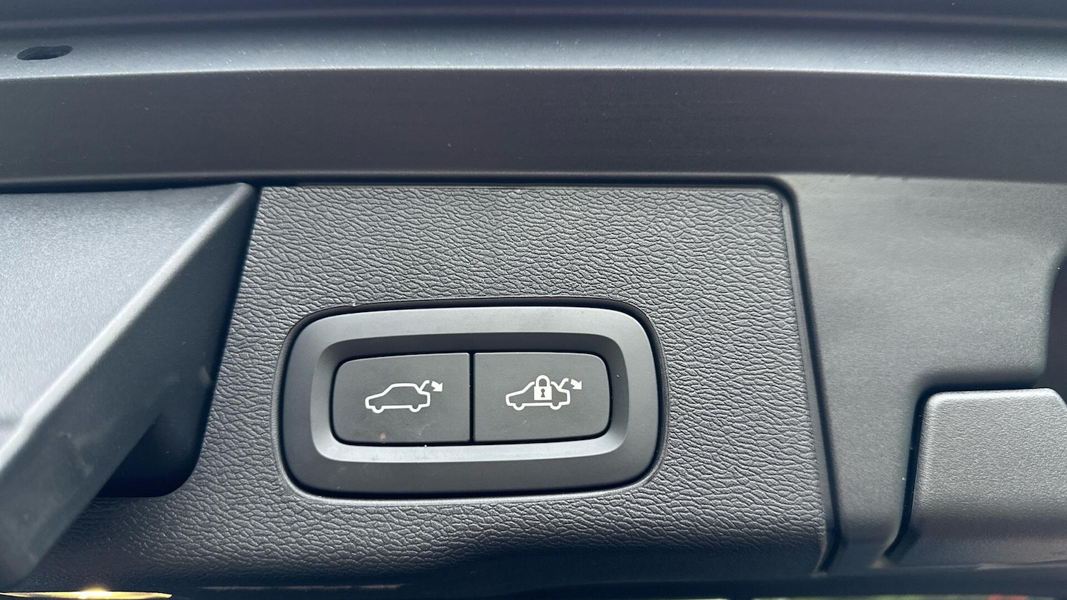 Used Volvo XC60 2021 for sale - 76585345: Photo 34