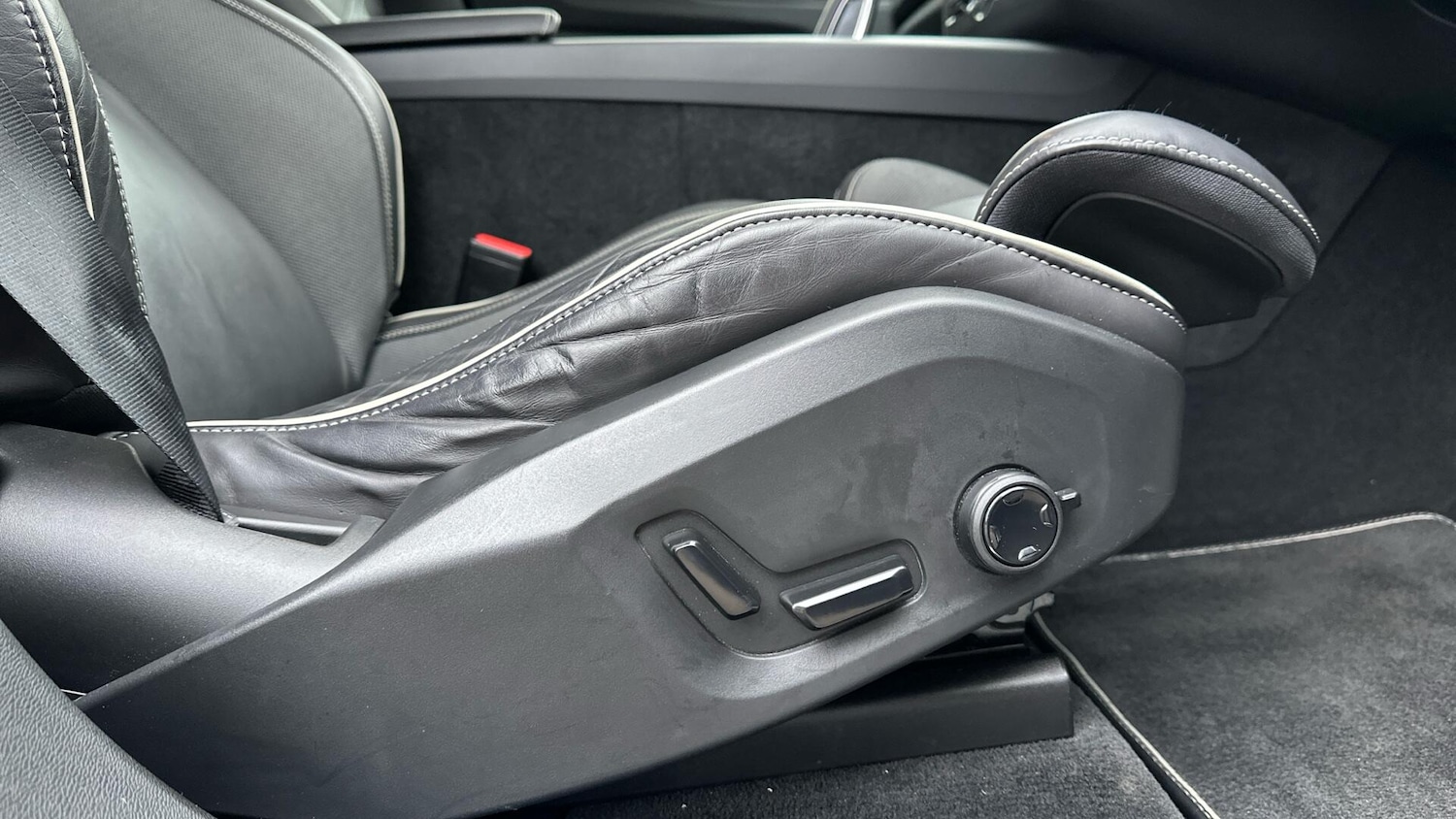 Used Volvo XC60 2021 for sale - 76585345: Photo 42