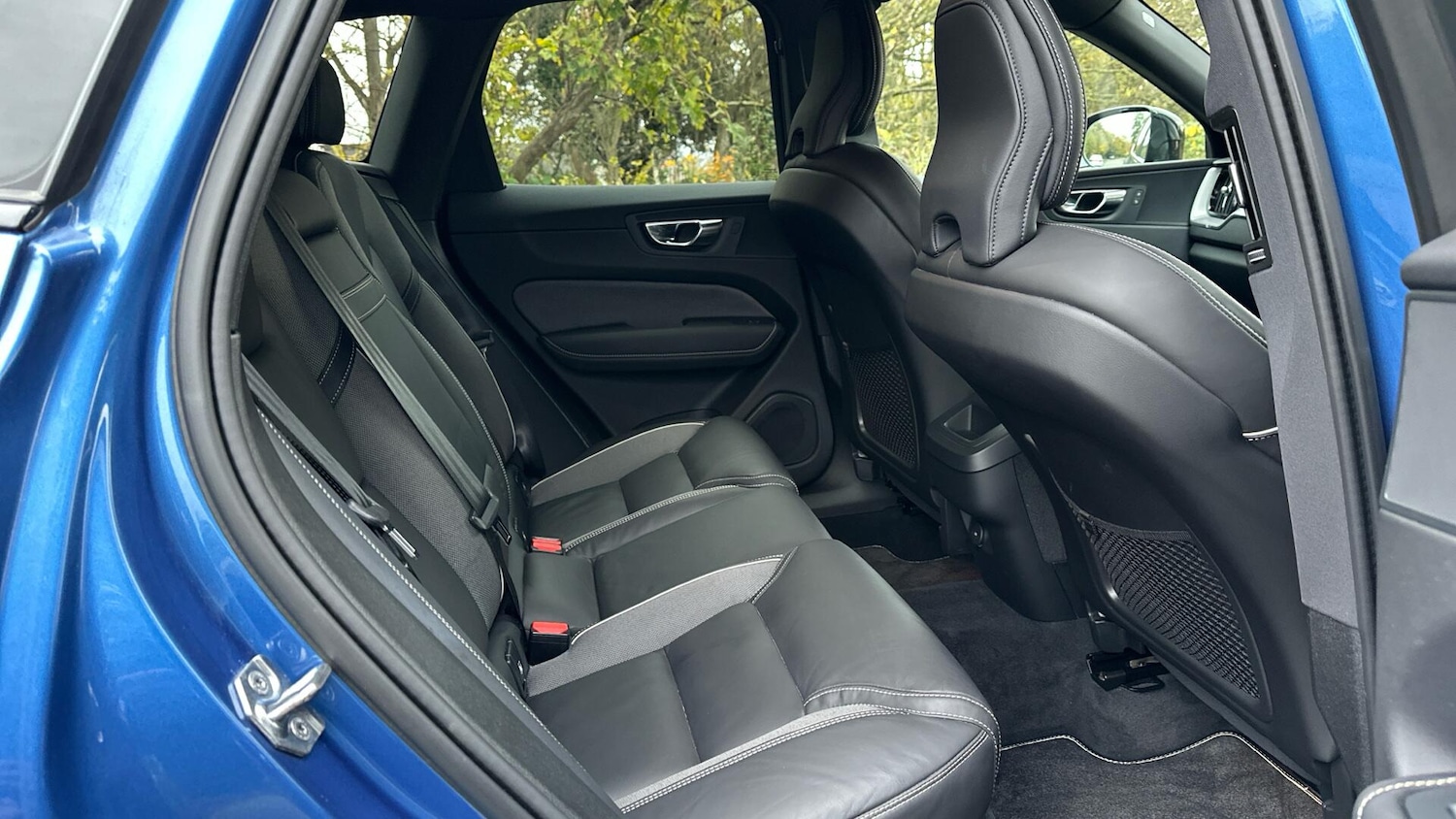 Used Volvo XC60 2021 for sale - 76585345: Photo 6