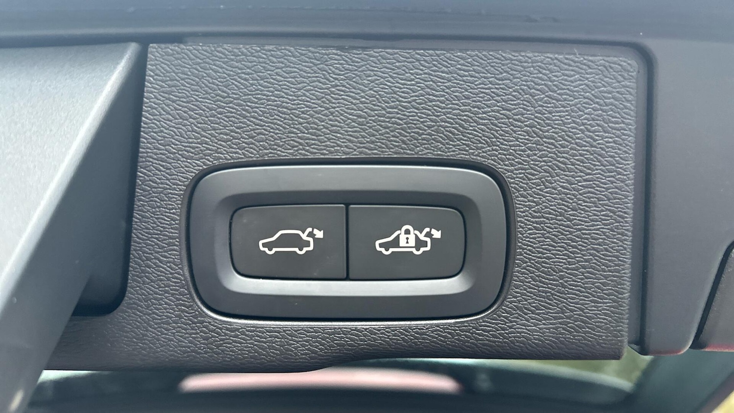 Used Volvo XC60 2025 for sale - 77672920: Photo 17