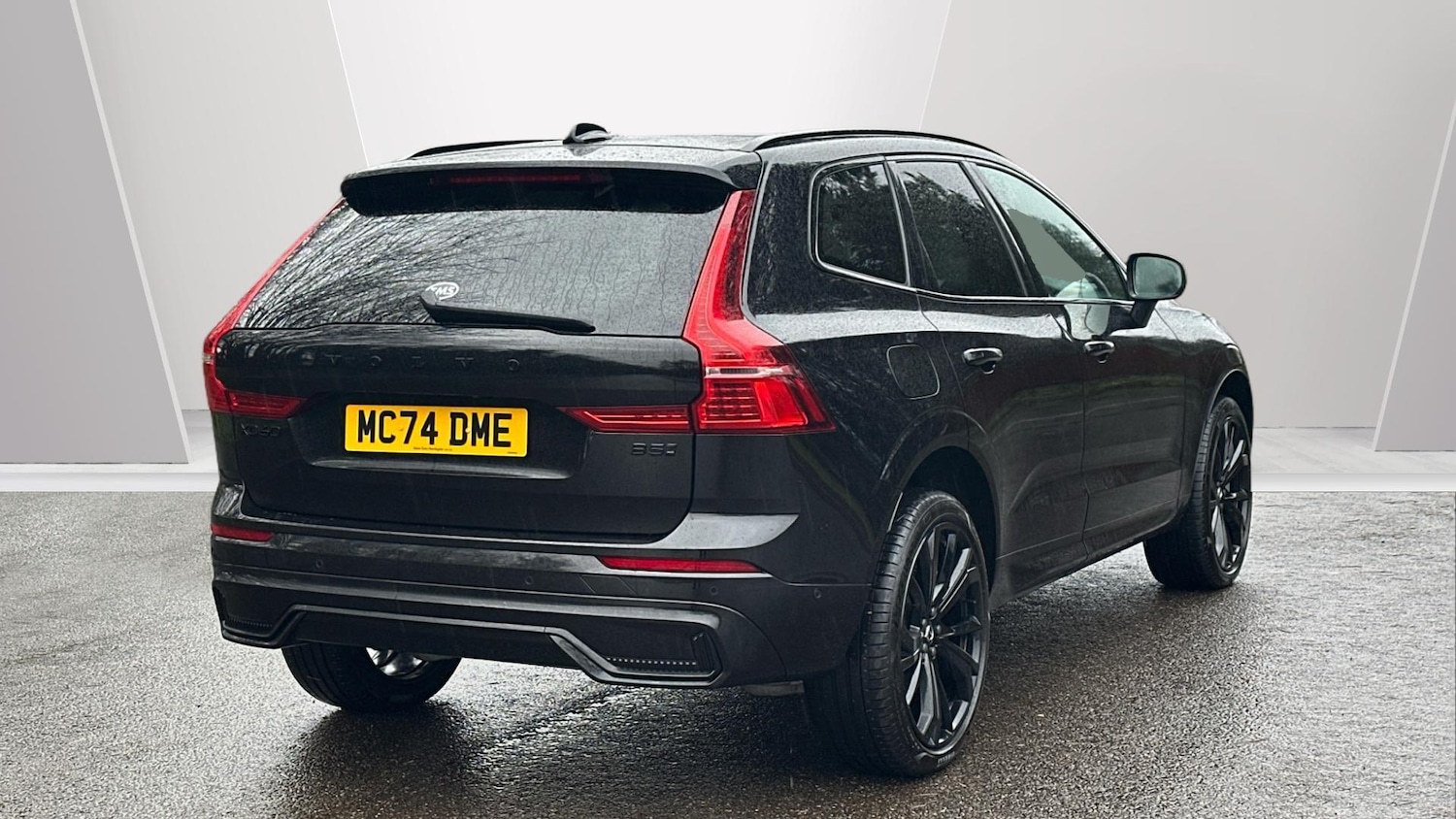 Used Volvo XC60 2025 for sale - 77672920: Photo 2