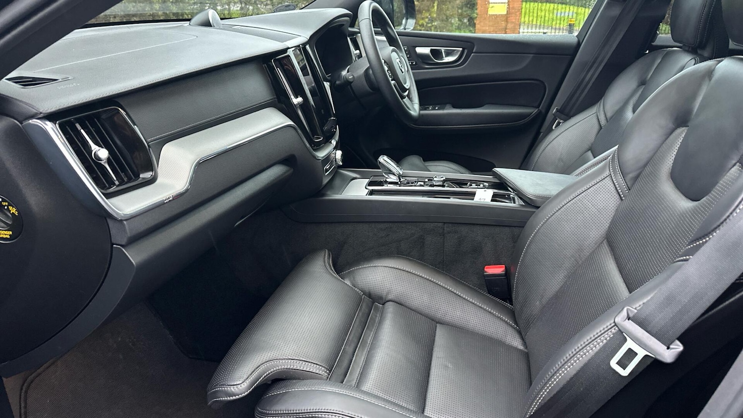 Used Volvo XC60 2025 for sale - 77672920: Photo 27