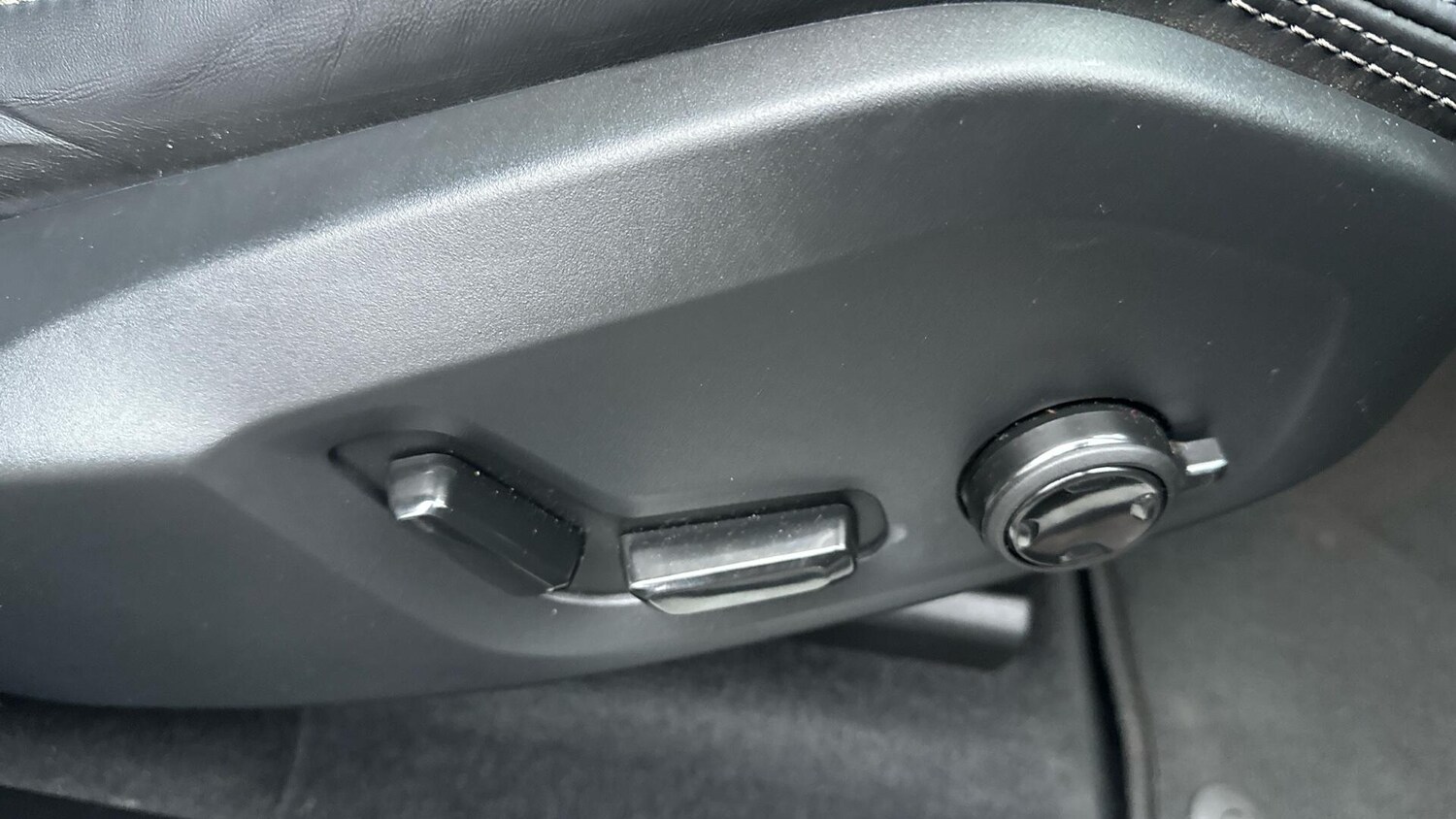 Used Volvo XC60 2025 for sale - 77672920: Photo 39