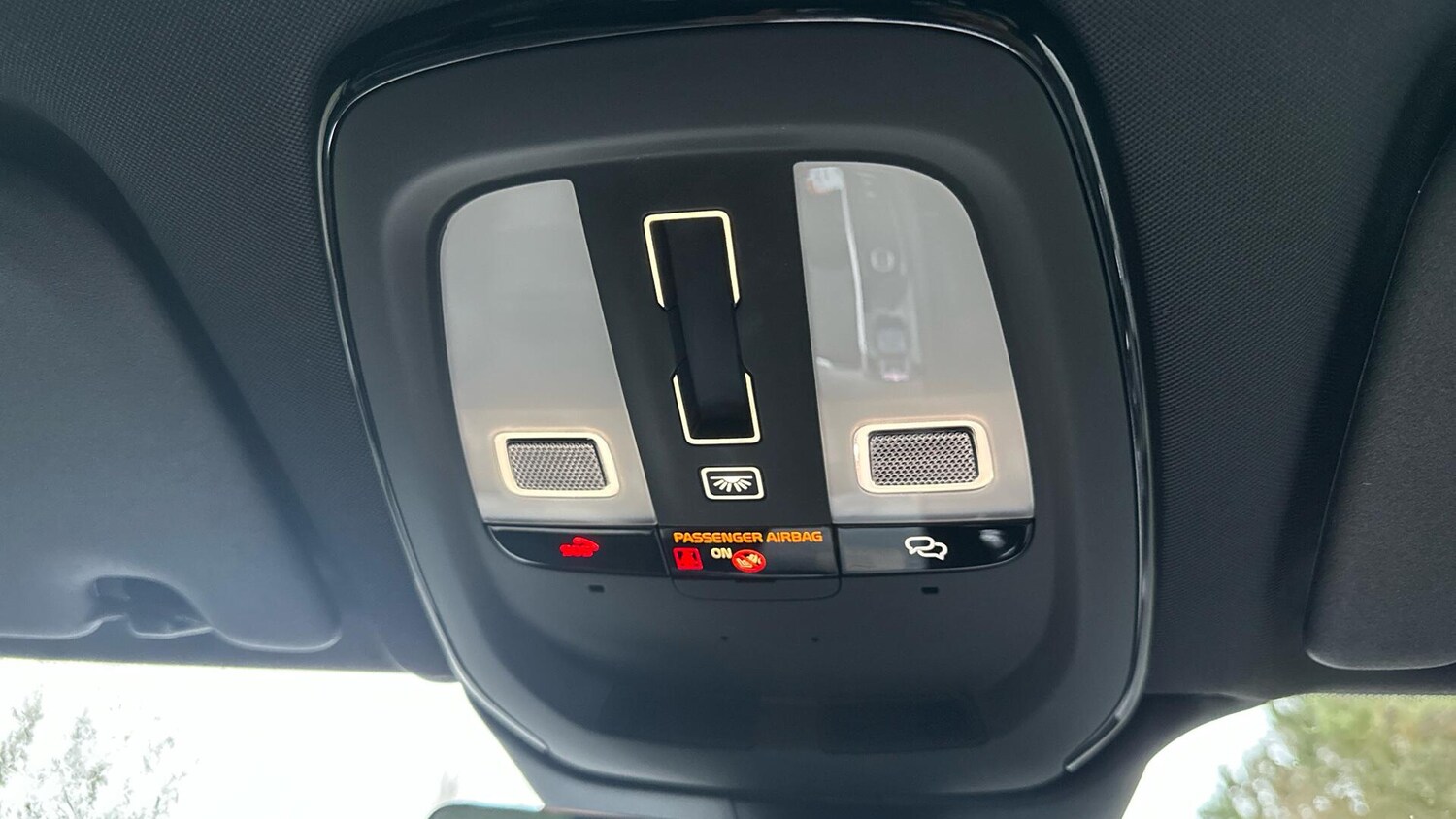 Used Volvo XC60 2025 for sale - 77672920: Photo 43