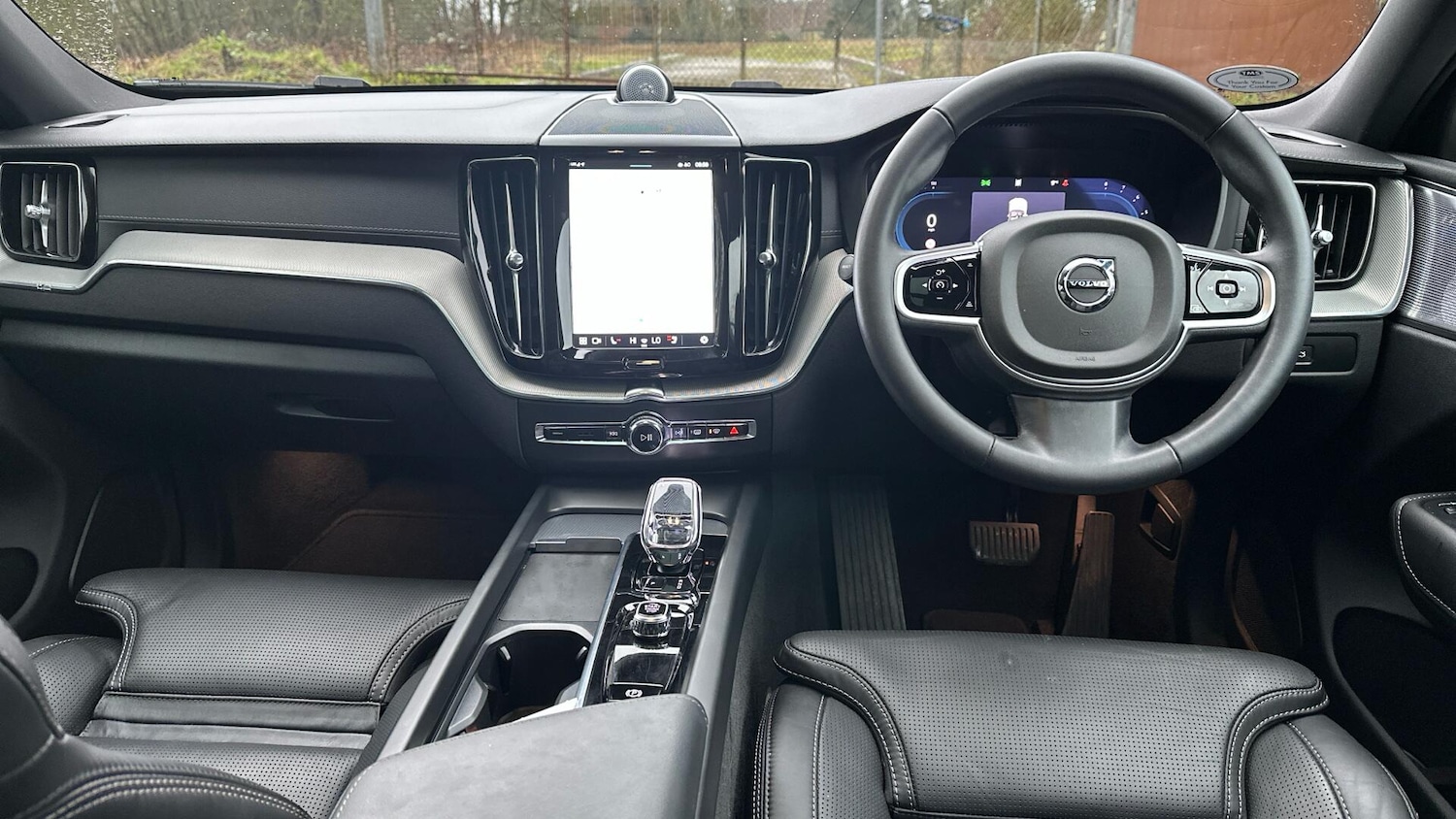 Used Volvo XC60 2025 for sale - 77672920: Photo 5