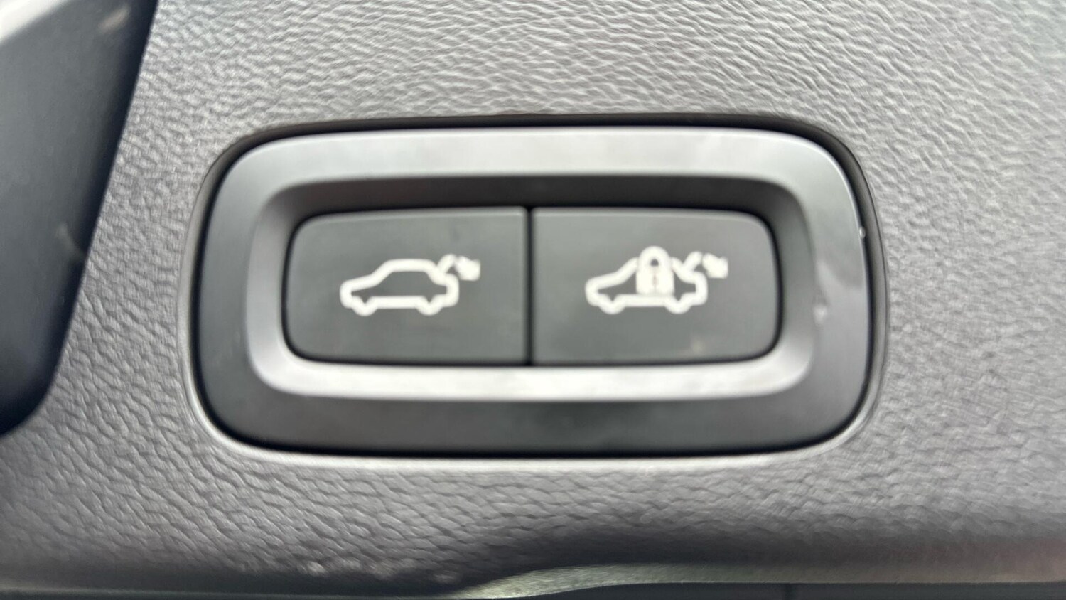 Used Volvo XC60 2024 for sale - 77672928: Photo 16