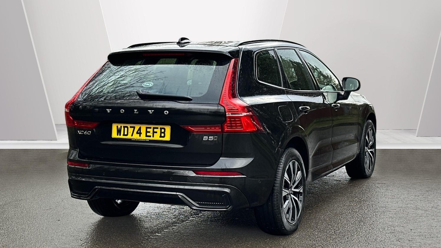 Used Volvo XC60 2024 for sale - 77672928: Photo 2