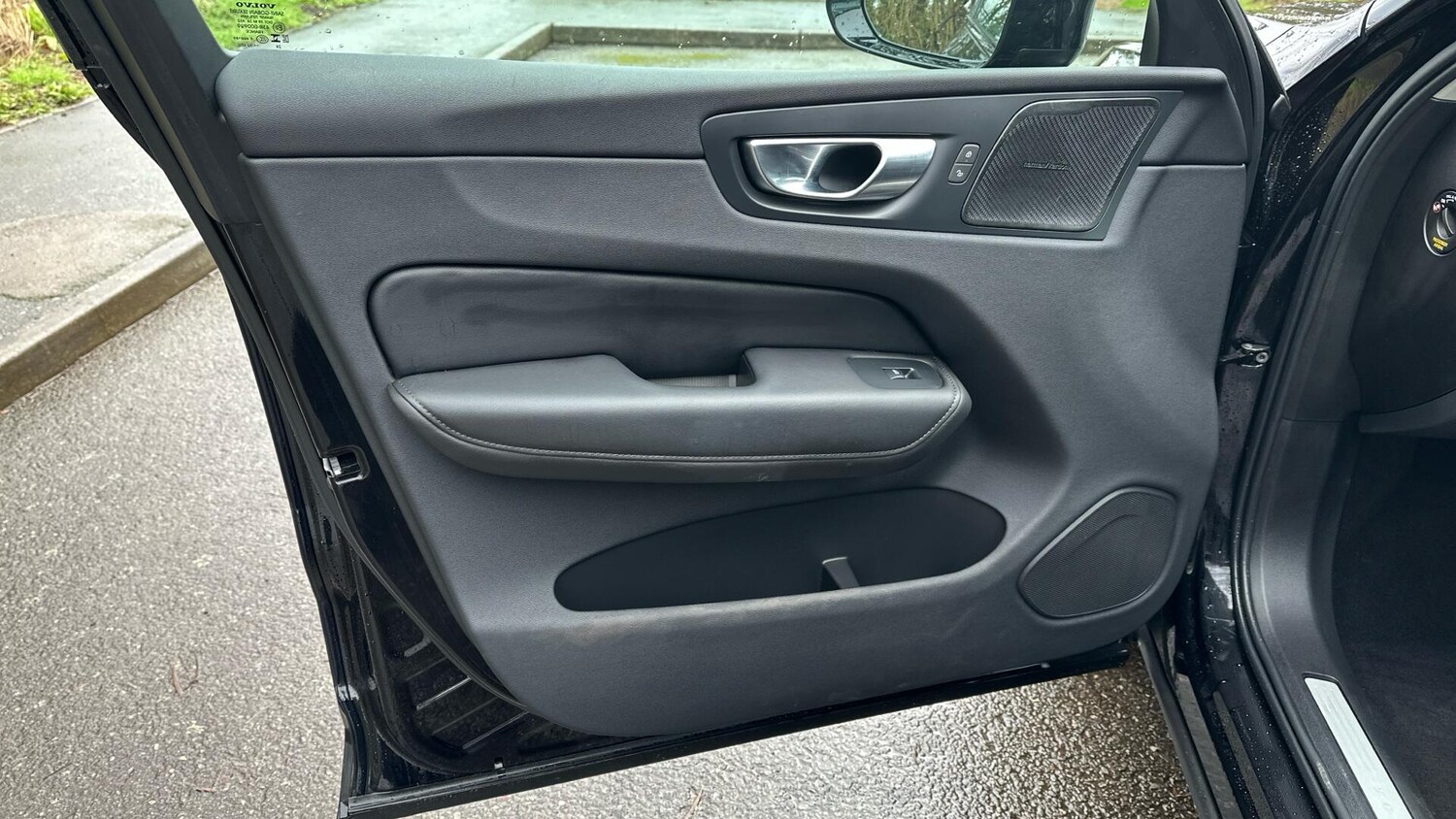 Used Volvo XC60 2024 for sale - 77672928: Photo 29