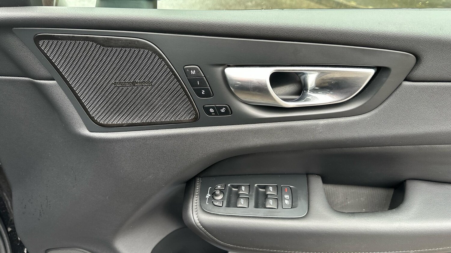 Used Volvo XC60 2024 for sale - 77672928: Photo 35