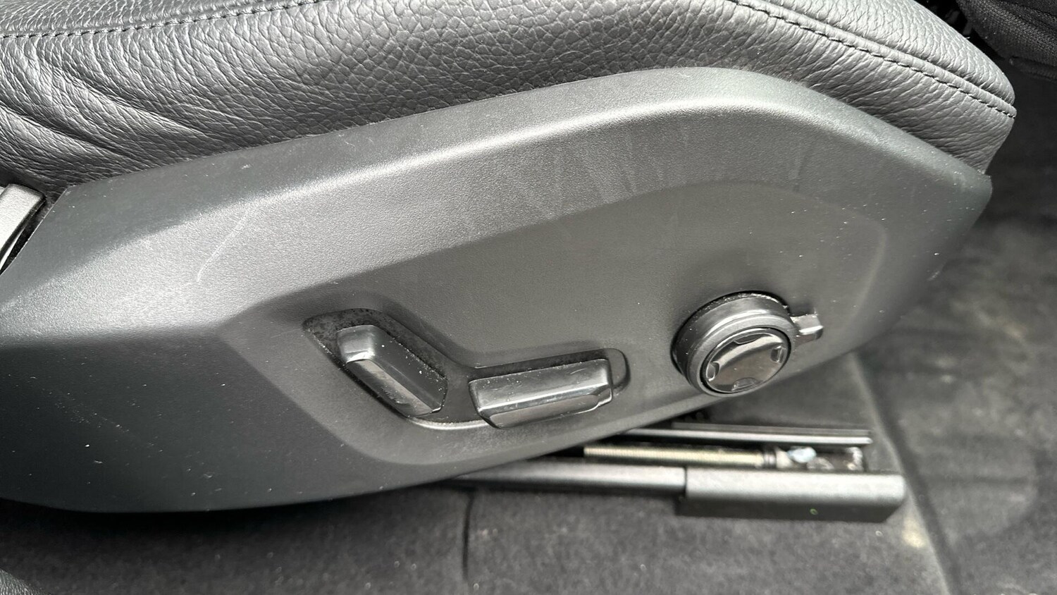 Used Volvo XC60 2024 for sale - 77672928: Photo 36