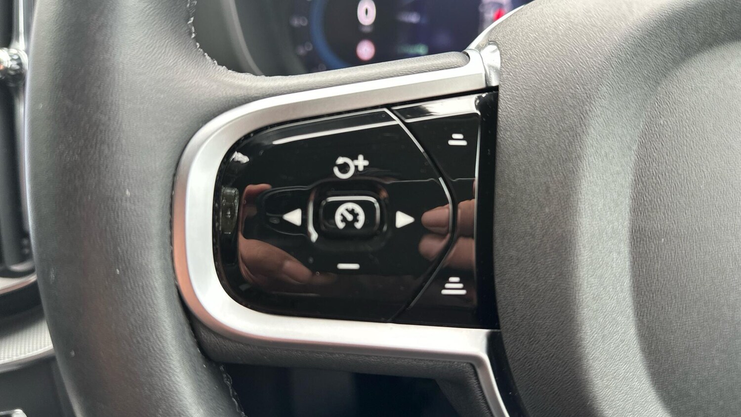 Used Volvo XC60 2024 for sale - 77672928: Photo 46