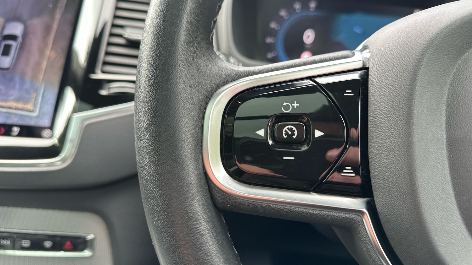 Used Volvo XC90 2022 for sale - 76337422: Photo 21