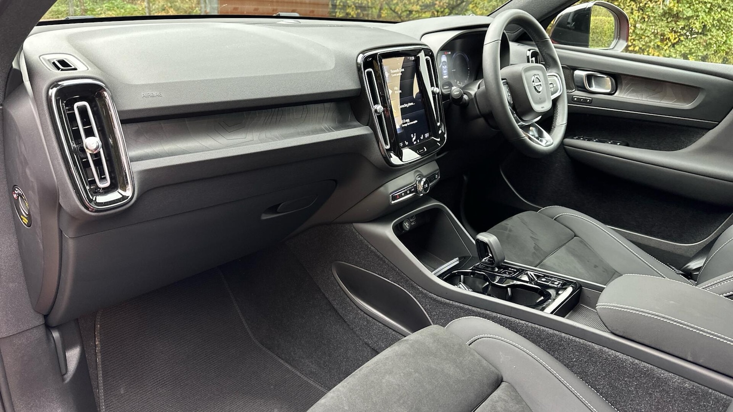 Used Volvo XC40 2022 for sale - 76337576: Photo 14