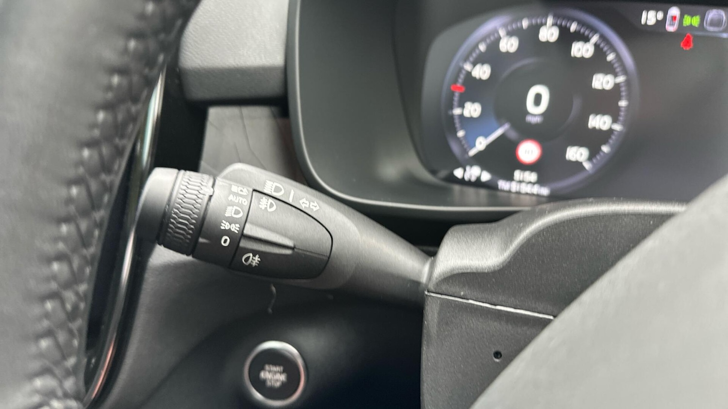 Used Volvo XC40 2022 for sale - 76337576: Photo 19