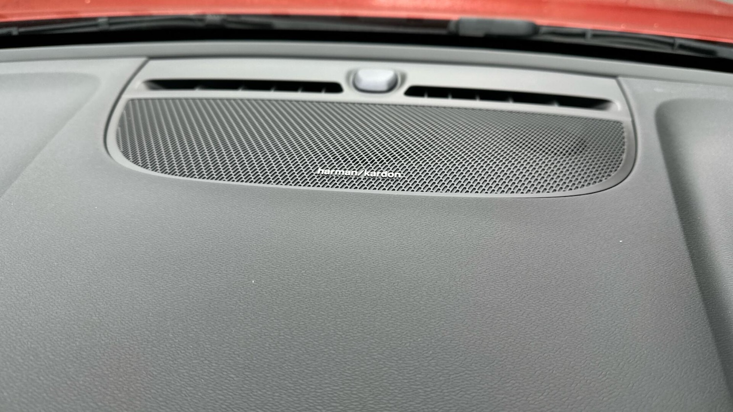 Used Volvo XC40 2022 for sale - 76337576: Photo 47