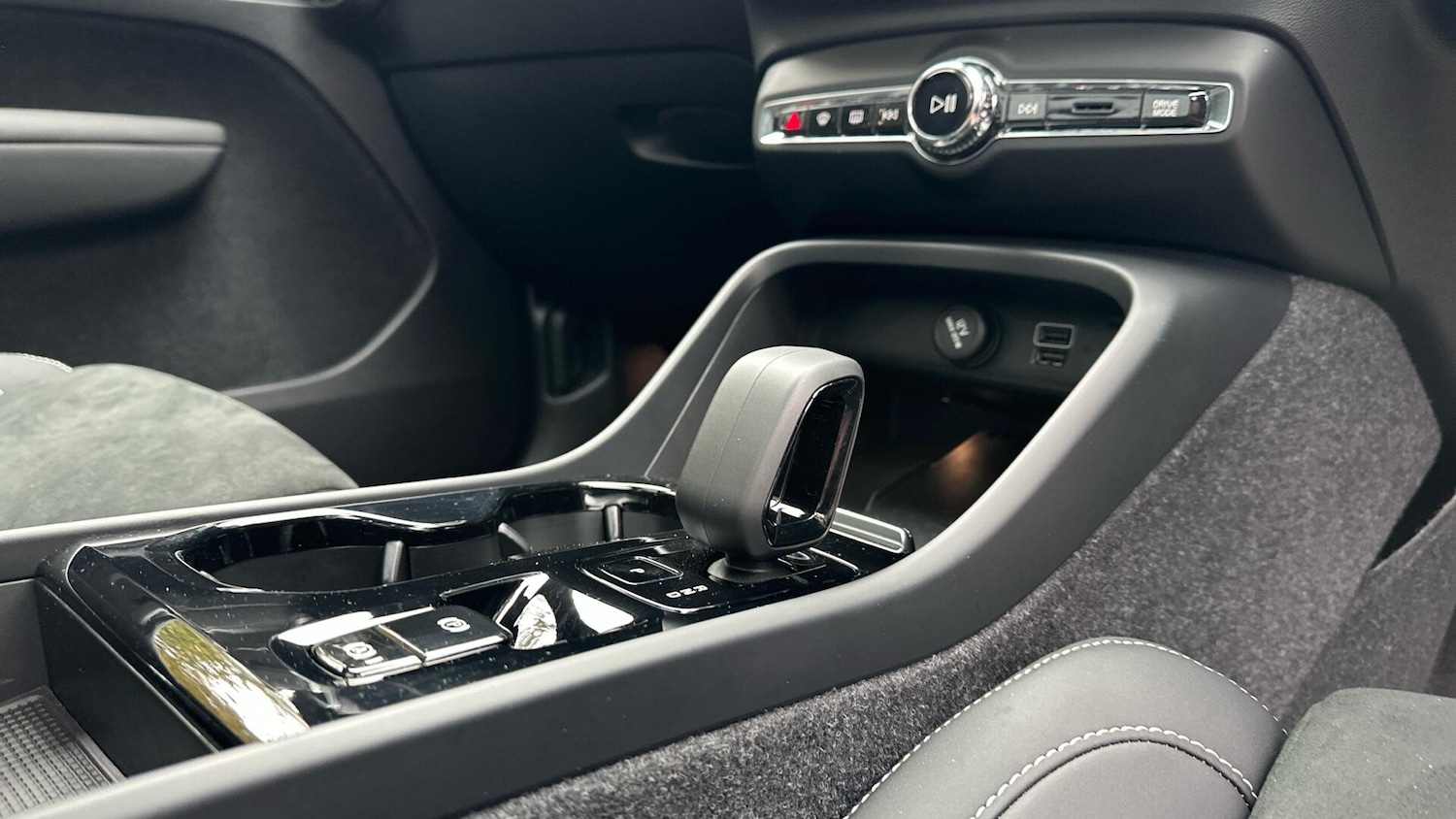 Used Volvo XC40 2022 for sale - 76337576: Photo 48