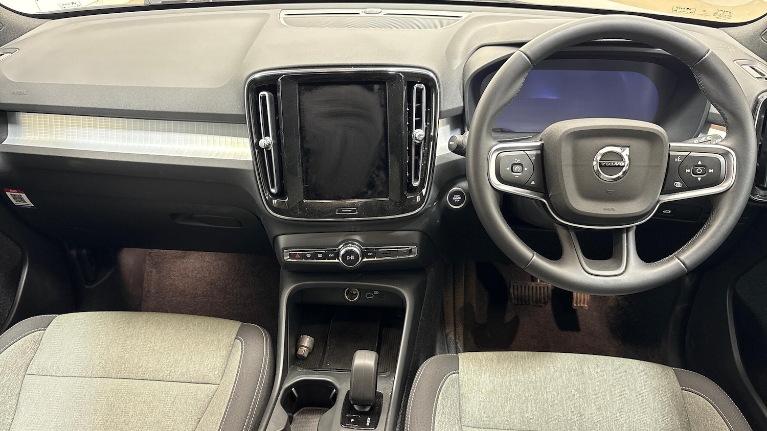 Used Volvo XC40 2025 for sale - 77723701: Photo 10