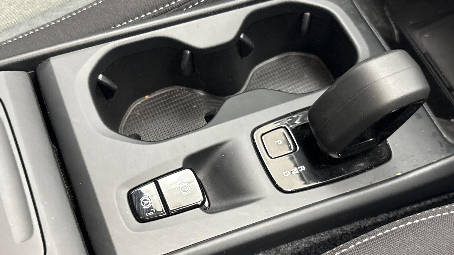 Used Volvo XC40 2025 for sale - 77723701: Photo 28