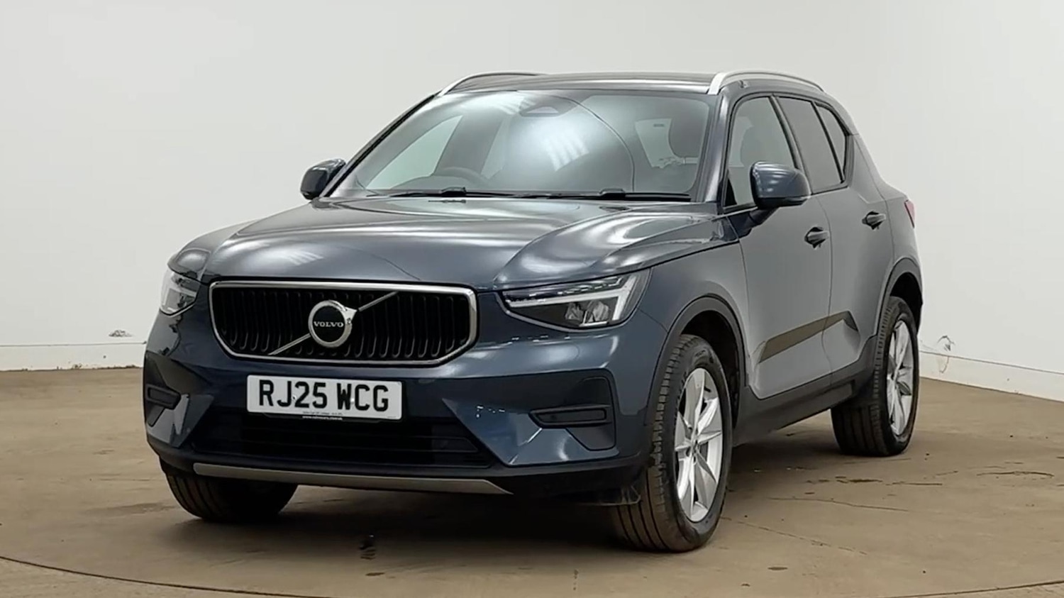 Used Volvo XC40 2025 for sale - 77723701: Photo 7