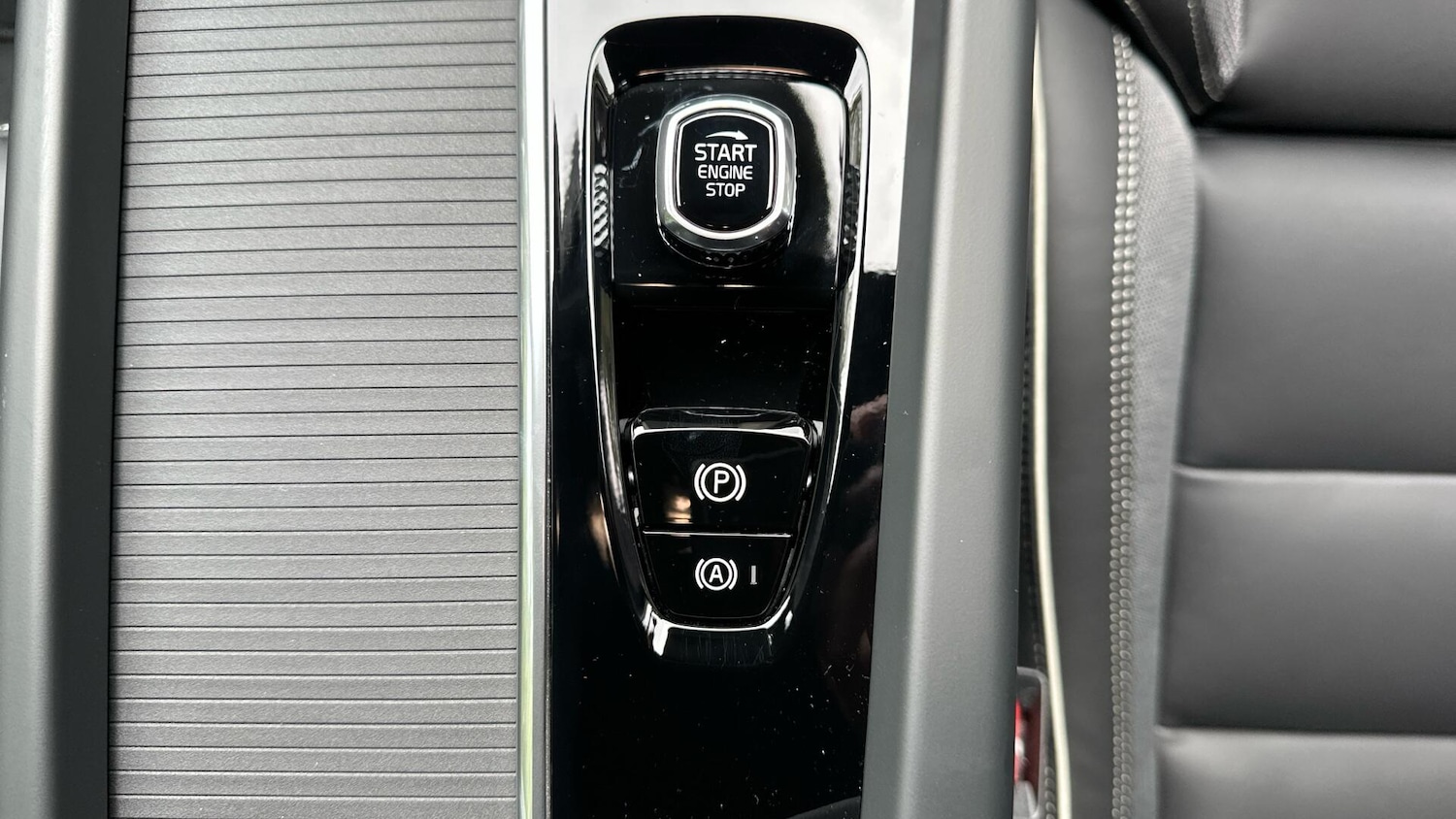 Used Volvo XC60 2025 for sale - 76336571: Photo 26