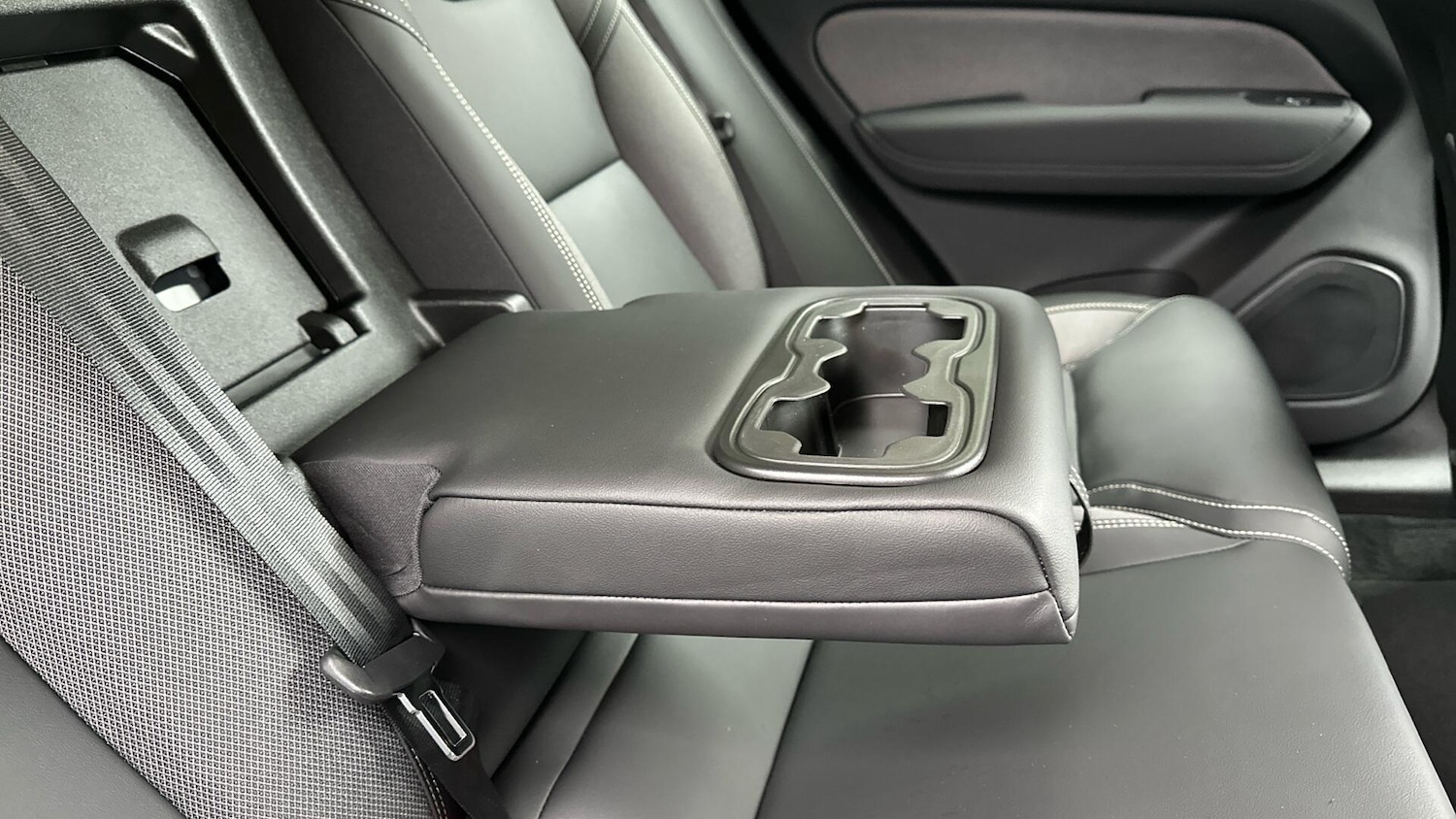 Used Volvo XC60 2025 for sale - 76336571: Photo 28