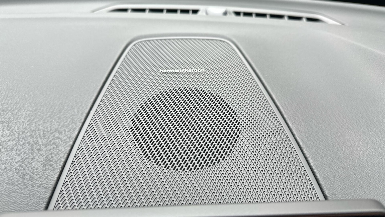 Used Volvo XC60 2025 for sale - 76336571: Photo 50