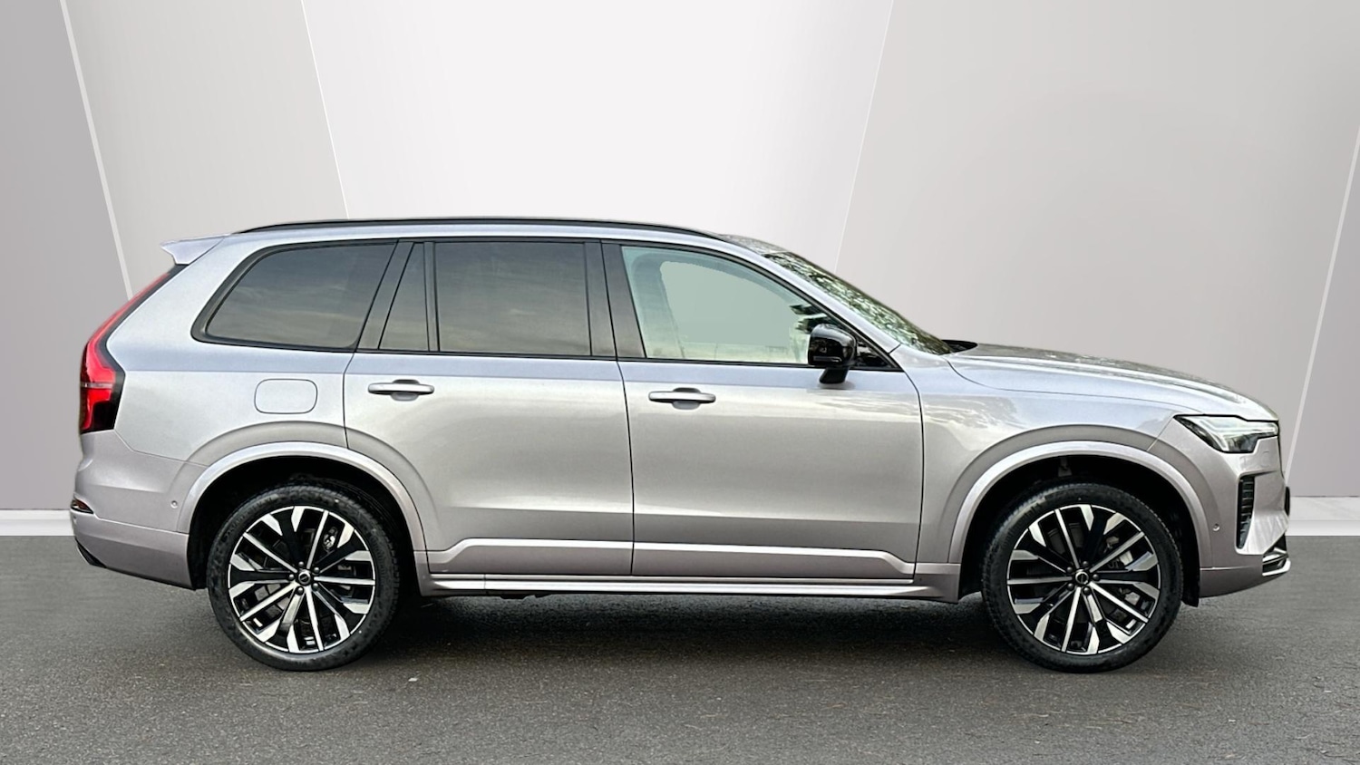 Used Volvo XC90 2025 for sale - 77479243: Photo 3