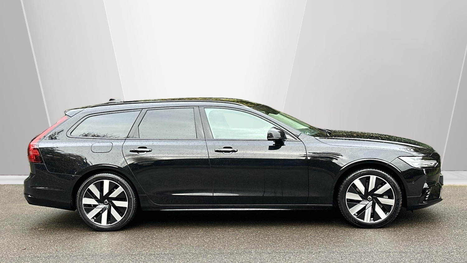 Used Volvo V90 2024 for sale - 76584075: Photo 8
