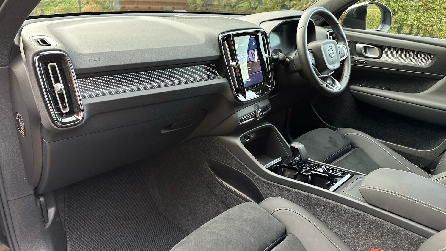 Used Volvo XC40 2024 for sale - 76337812: Photo 14