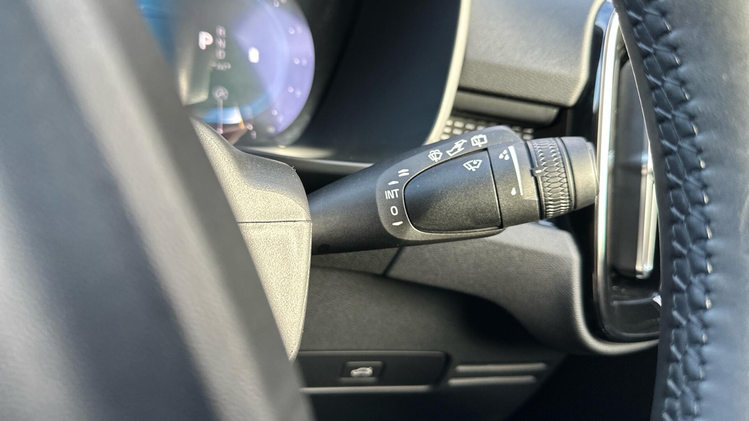 Used Volvo XC40 2024 for sale - 76337812: Photo 23